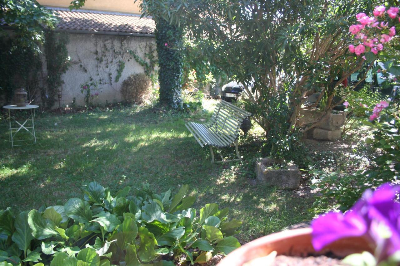 Le Mas Des Dames Appartement Avignon Luaran gambar